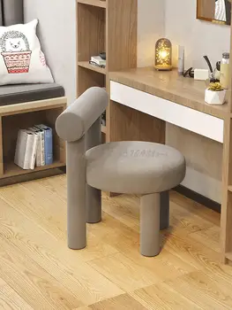 Tualetes galdiņš gaismas luksusa grims krēsls Guļamistabas atpakaļ mērci izkārnījumos sadzīves vienkārši Instagram gadījuma krēsls